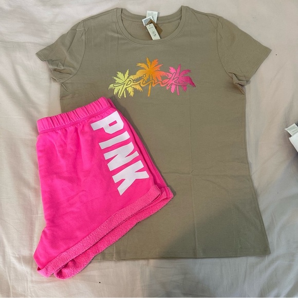 Victoria’s Secret PINK Campus T-Shirt and Boyfriend Shorts - Picture 1 of 7